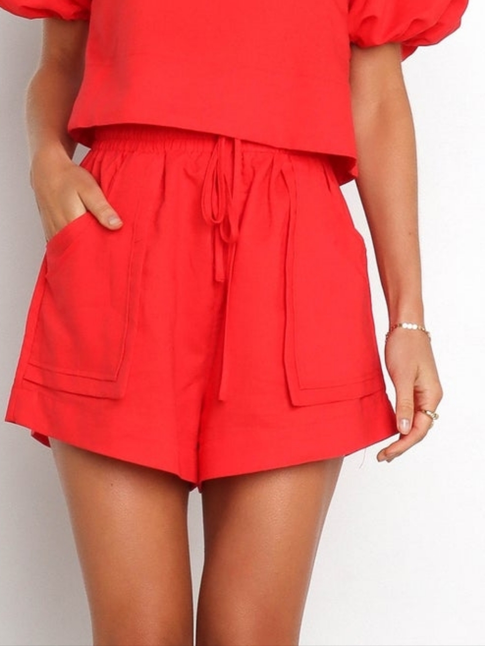 Petal & Pup Chelsey Linen Blend Shorts - Picture 2 of 6